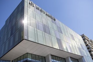 Novartis a jeté son dévolu sur le laboratoire Chinook Therapeutics. Le prix de transaction s'élève à 3,2 milliards de dollars - soit 40 dollars par action Chinook - et pourra encore être agrémenté de 300 millions en fonction du franchissement de ...